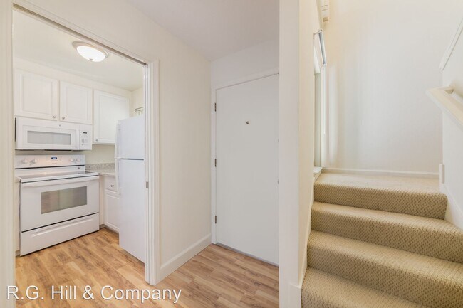 Building Photo - 1339 Montego