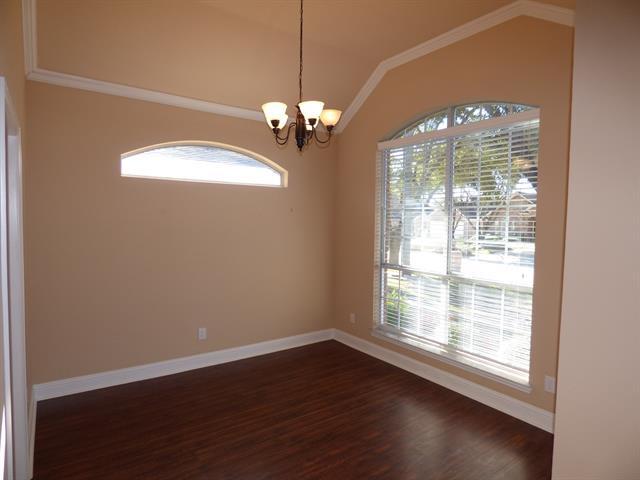 Foto del edificio - 1732 Meyerwood Ln S