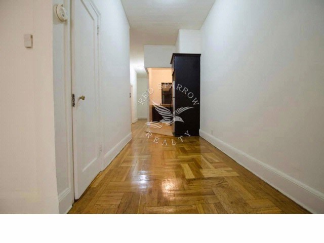 Building Photo - 425 W 57th St