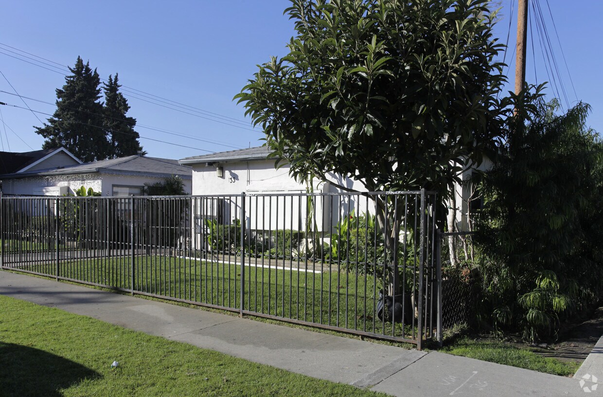 Building Photo - 133 N Pritchard Ave