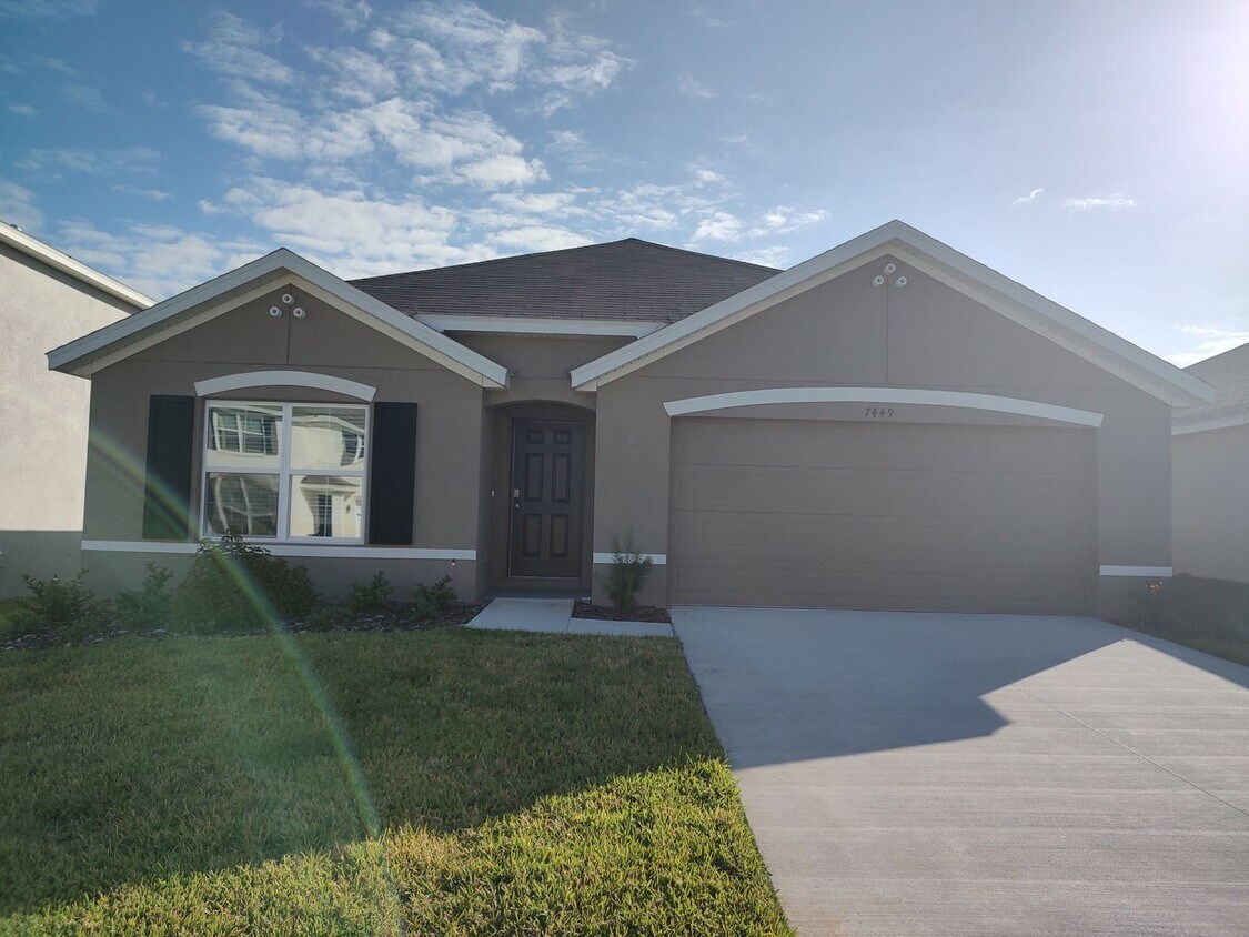 Primary Photo - 2023 Newly built Home in Zephyrhills