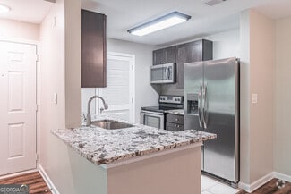 Building Photo - 547 Granville Ct