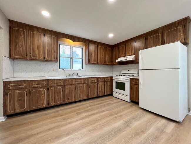 Foto del edificio - 115 Colburn St