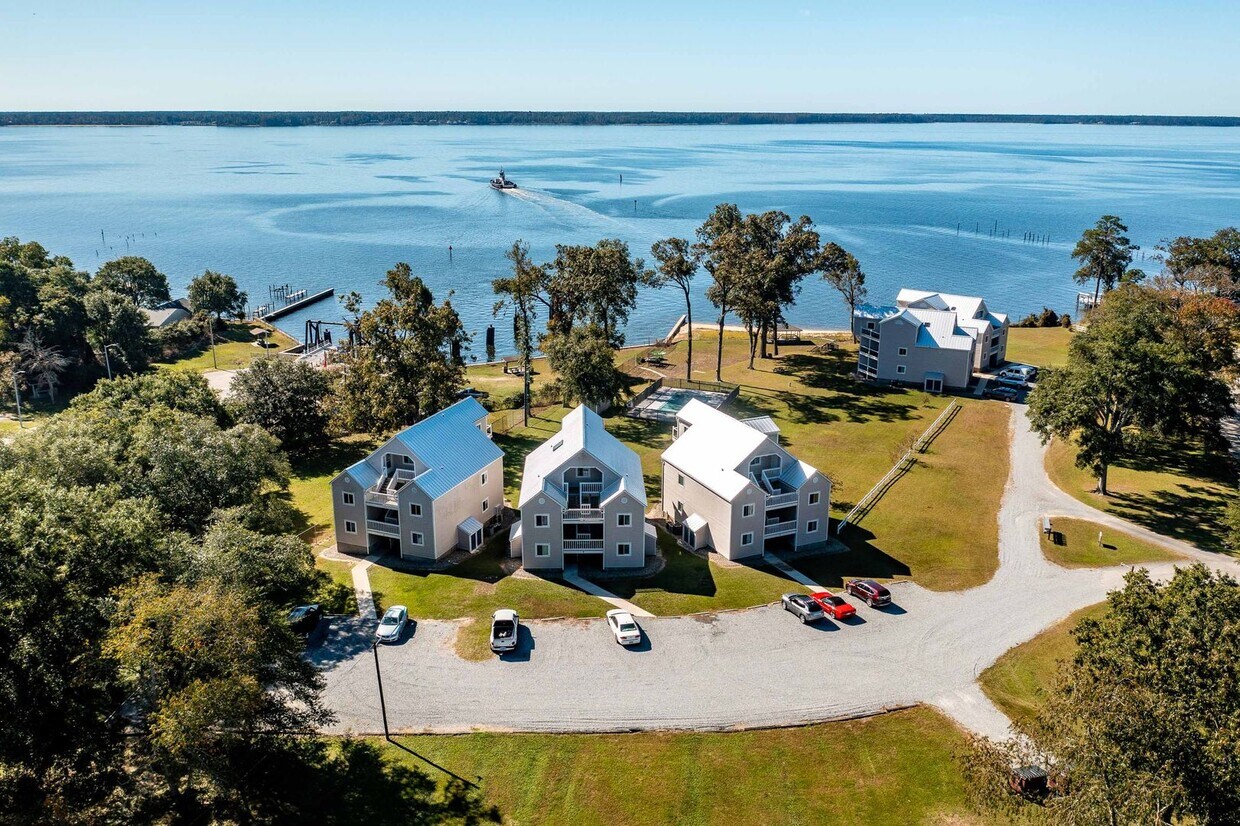 Primary Photo - Furnished Waterfront Condo