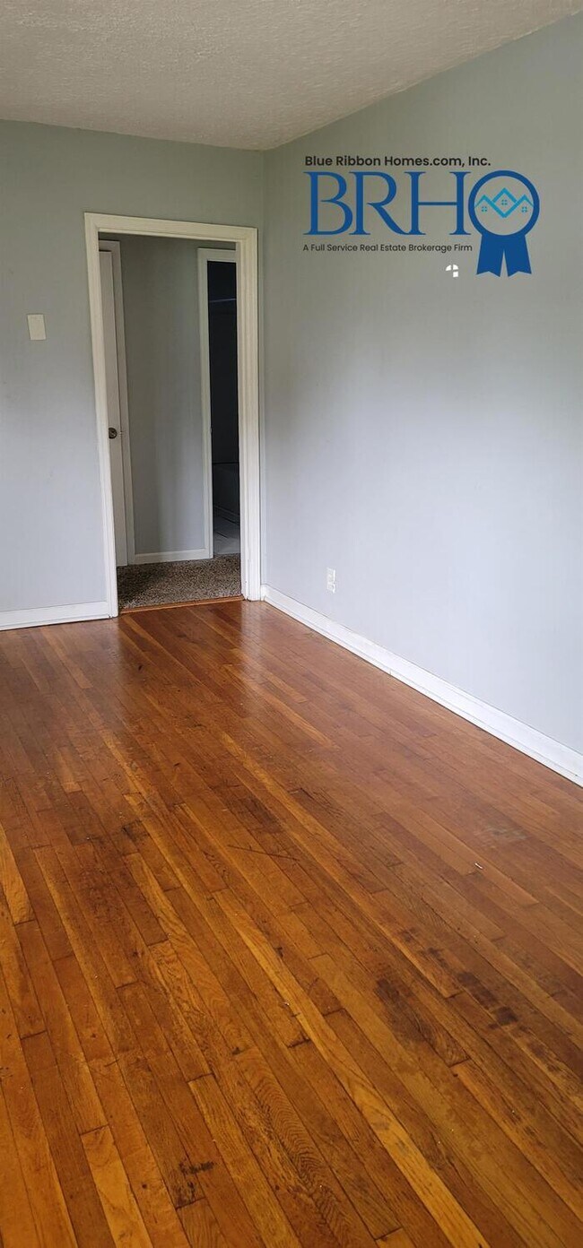 Foto del edificio - 3236 Sunset Ave