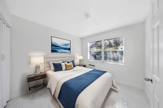 Building Photo - 110 NW 7th Ave