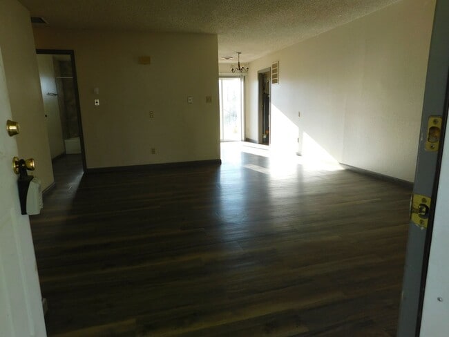 Building Photo - 514 Delicious Dr