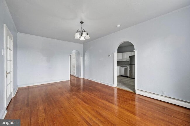 Foto del edificio - 5200 W Montgomery Ave