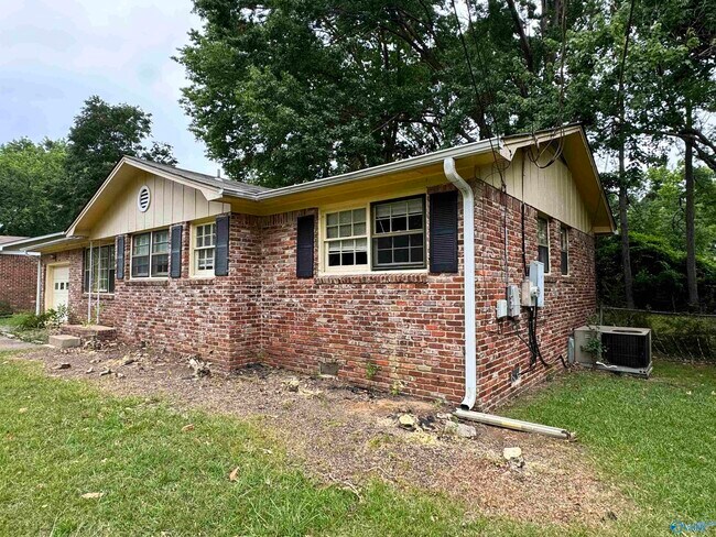 Foto del edificio - 1009 Starr Ave SE