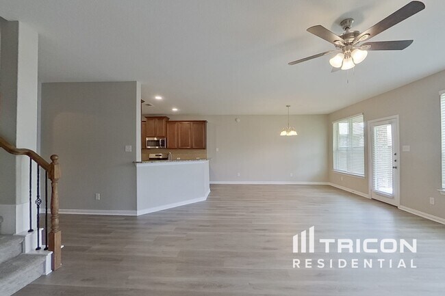 Foto del edificio - 8757 Royalwood Dr
