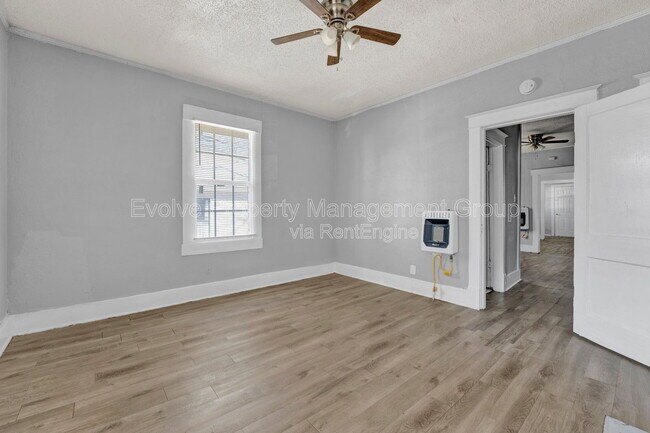 Foto del edificio - 964 Joseph Pl