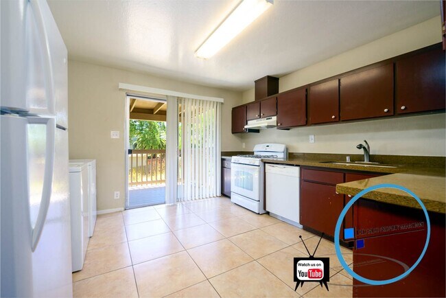 Foto del edificio - 1426 E 4th St