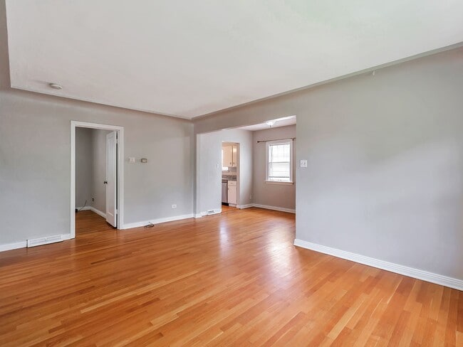 Building Photo - 2240 S Emerson St