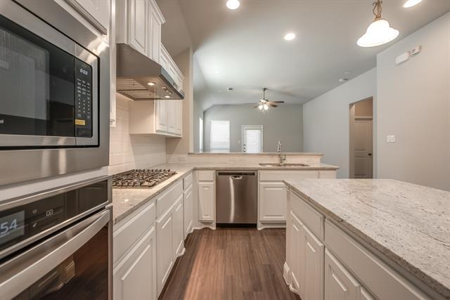 Foto del edificio - 101 Knight of Realm Blvd