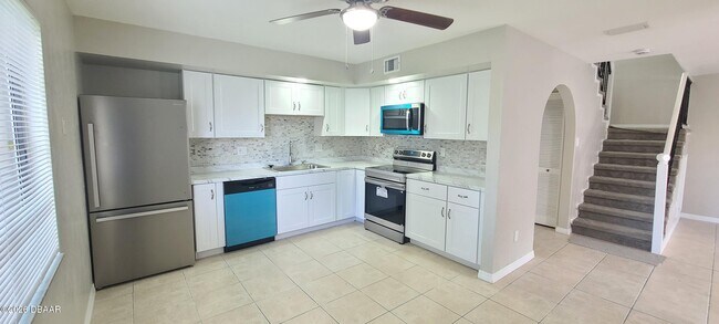 Foto del edificio - 2118 Oak Meadow Cir