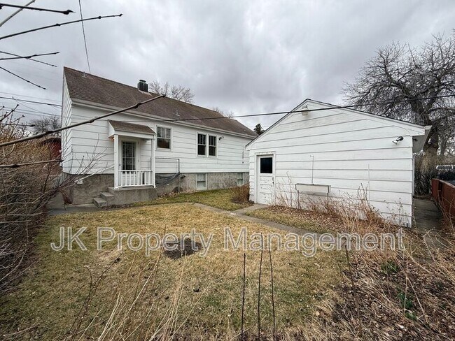 Building Photo - 115 16th St N