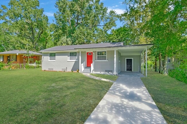 Building Photo - 5217 Poppy Dr