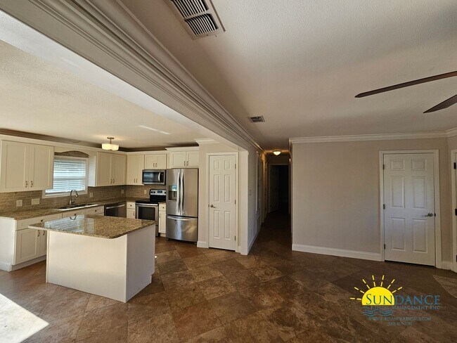 Foto del edificio - Great 3 Bedroom Home in Destin