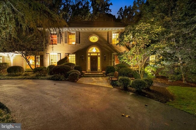 Building Photo - 9454 Newbridge Dr