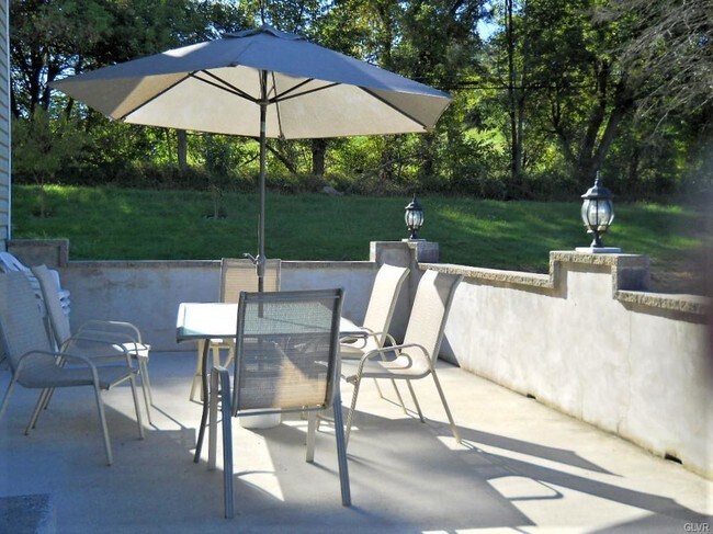 Foto del edificio - 420 Snowhill Rd