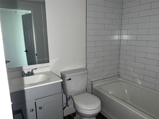 Foto del edificio - 201 Eastwood St