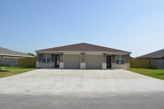 Building Photo - 1800 Tru Trail