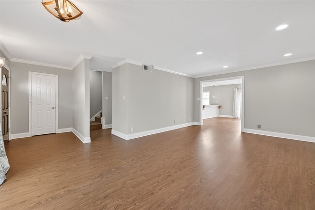 Building Photo - 6351 Briar Rose Dr
