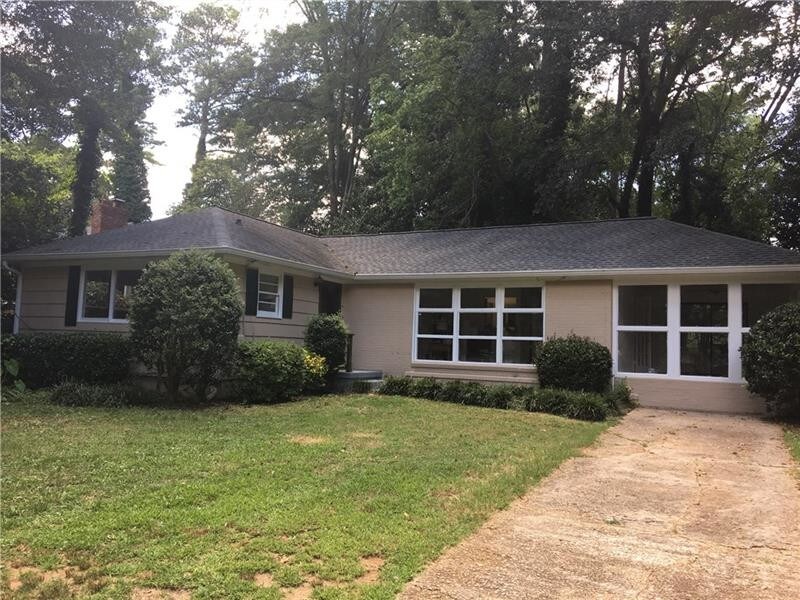 Foto principal - 4260 Rickenbacker Way NE