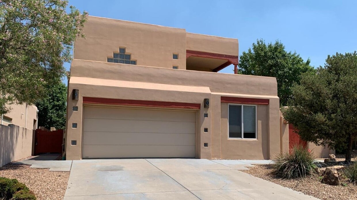 Primary Photo - 12609 Sandia Ridge Pl NE