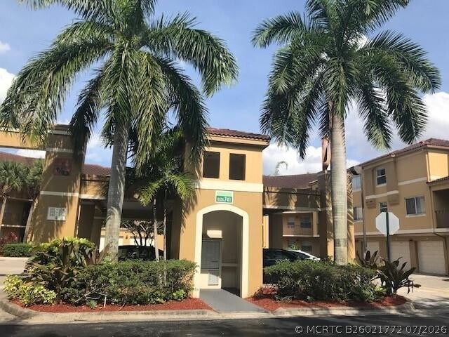 Foto del edificio - 741 N Pine Island Rd