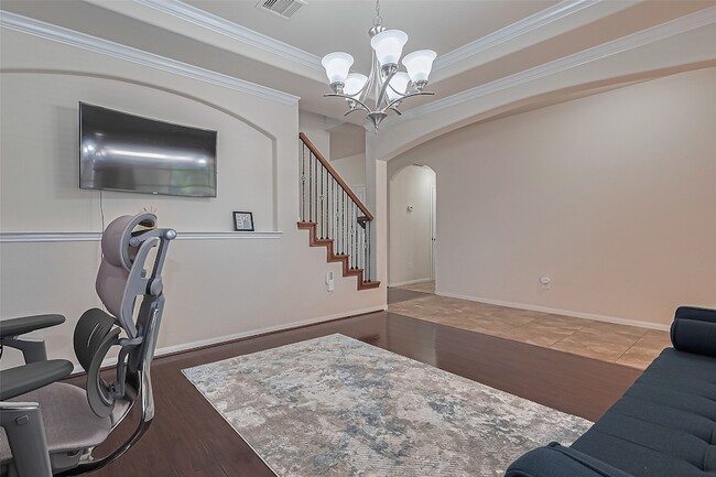 Building Photo - 20718 Bandrock Terrace