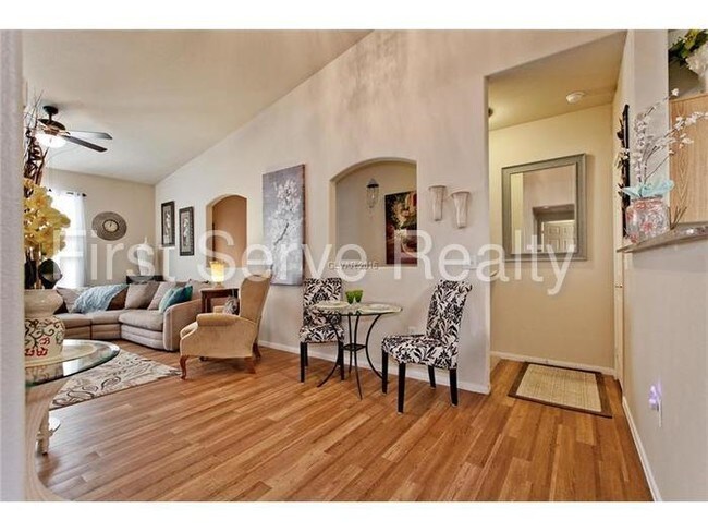 Foto del edificio - 10550 W Alexander Rd