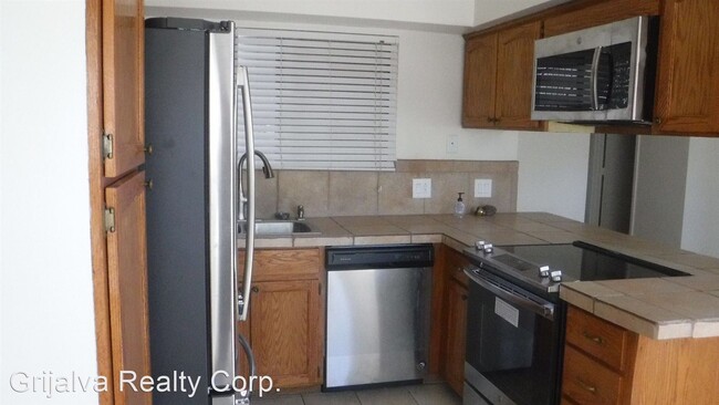 Foto del edificio - 3 br, 2 bath House - 5630 S Wood Crest Dr
