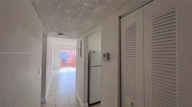 Foto del edificio - 3675 W 11th Ave