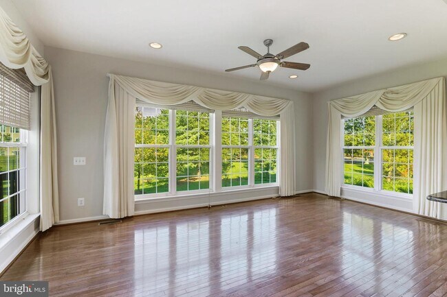 Building Photo - 25658 Cabin Point Ct