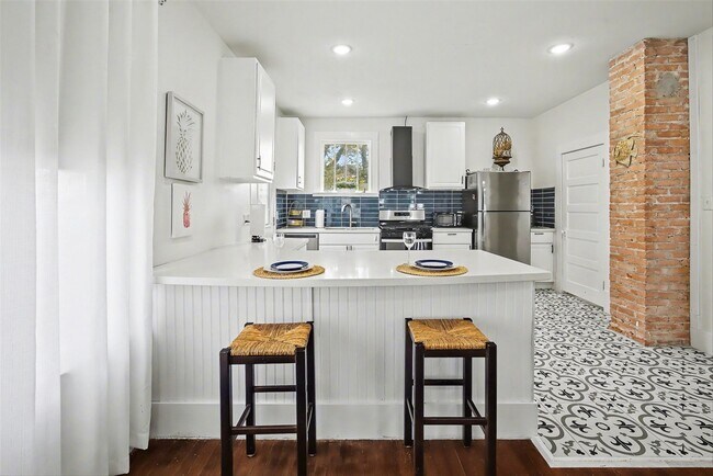 Building Photo - 1912 37th St