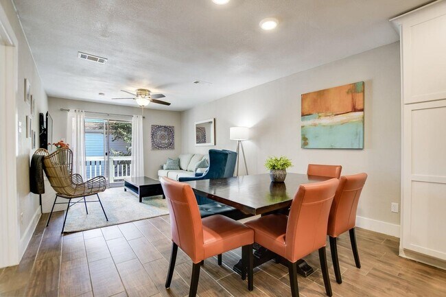 Foto del edificio - 104 Cove E