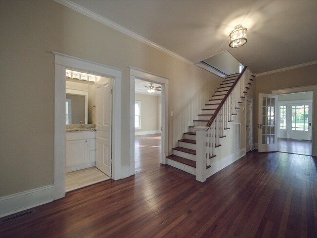 Foto del edificio - 606 E Lafayette St