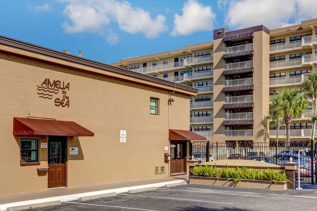 Foto del edificio - 3240 S Fletcher Ave
