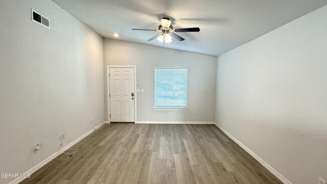 Building Photo - 1033 Candelilla St