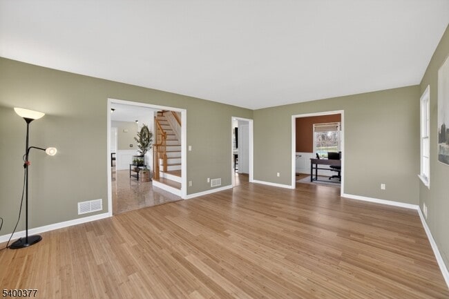 Building Photo - 7 Sun Valley Way