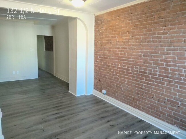 Building Photo - 2 Bedroom / 1 Bathroom Home in Allentown!