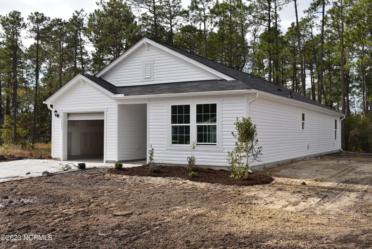 1755 Capra Ct, Bolivia, NC 28422 House Rental in Bolivia, NC