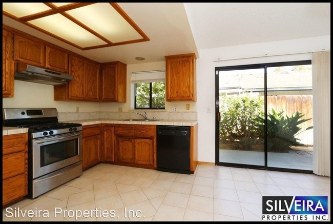 Building Photo - 607 Tiffany Dr