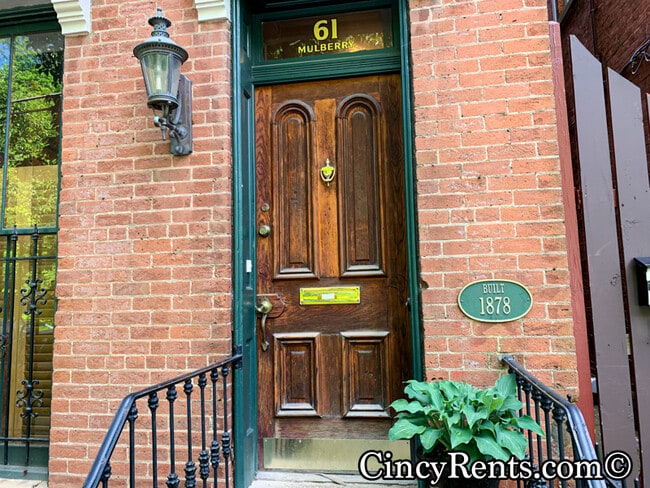 Building Photo - 61 Mulberry St