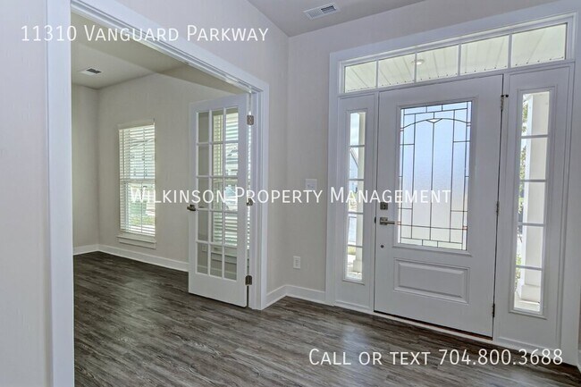 Foto del edificio - 11310 Vanguard Pkwy