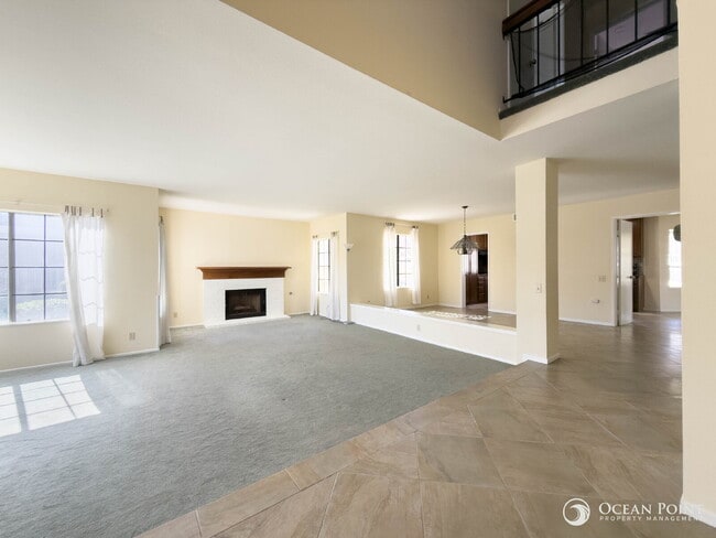 Building Photo - 4 Bedroom Home for Rent in Moorpark!