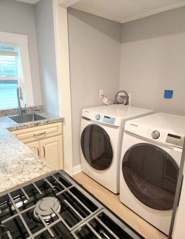 Foto del edificio - 135 E 17th St