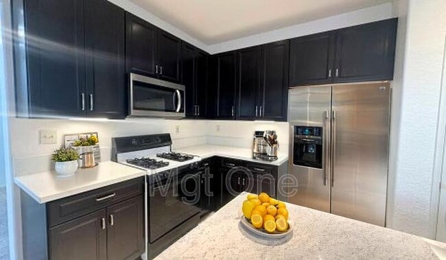 Foto del edificio - 2968 Coral St