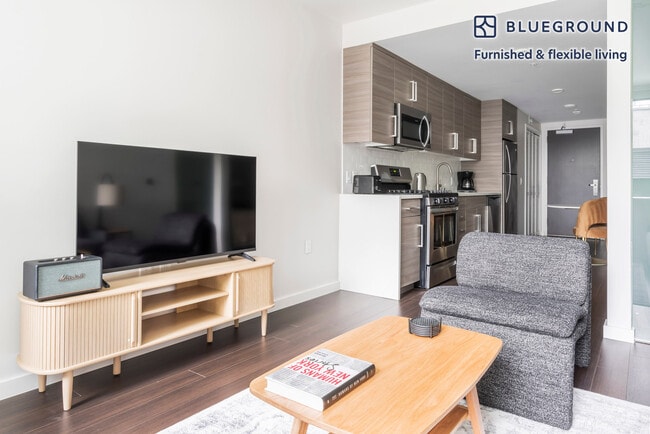 Building Photo - 150 Van Ness Ave